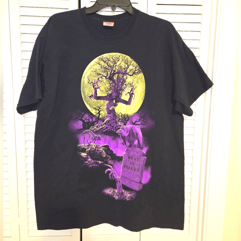 Happy Halloween Men's Xl Rest In Pieces Graphic T-Shirt